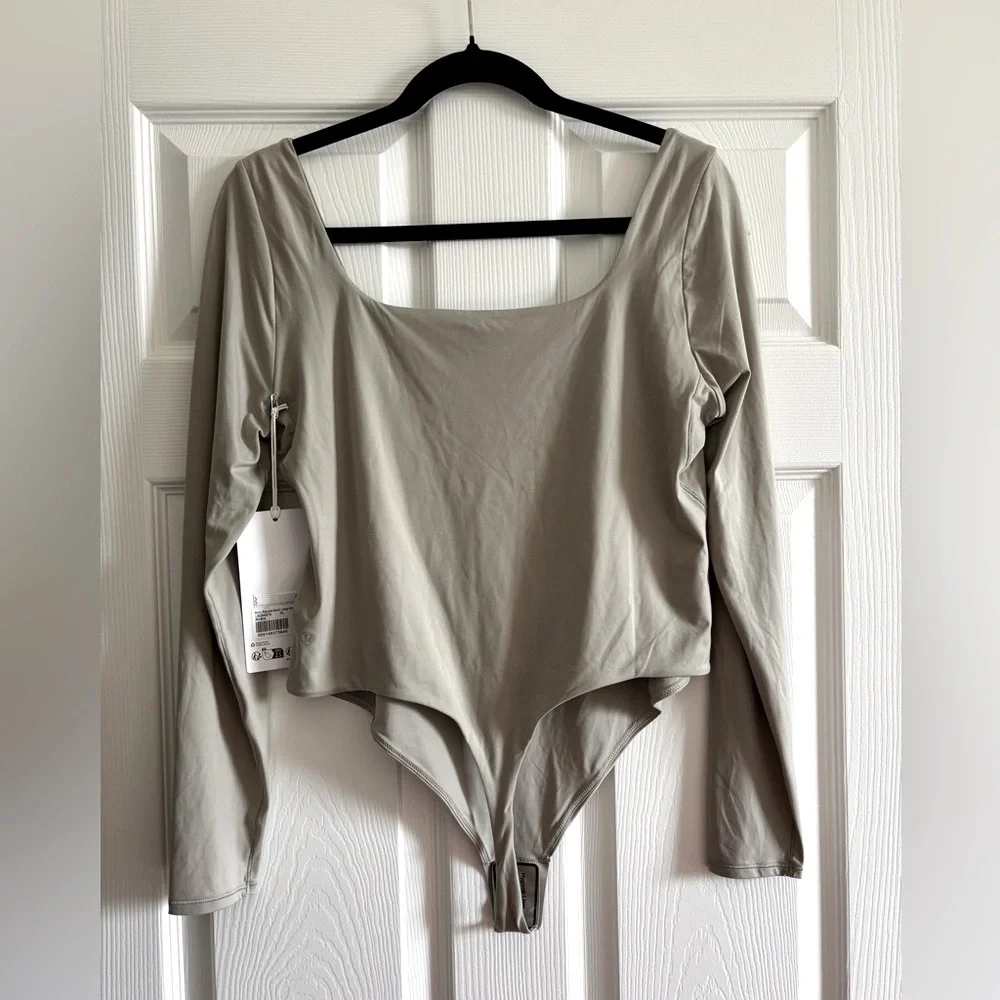 NWT Lululemon Athletica Gray (Riverstone) Square Neck Long Sleeve Bodysuit